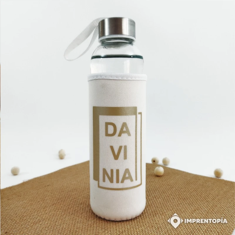 https://www.imprentopia.com/421-large_default/botella-de-cristal-con-funda-personalizada-arena.jpg